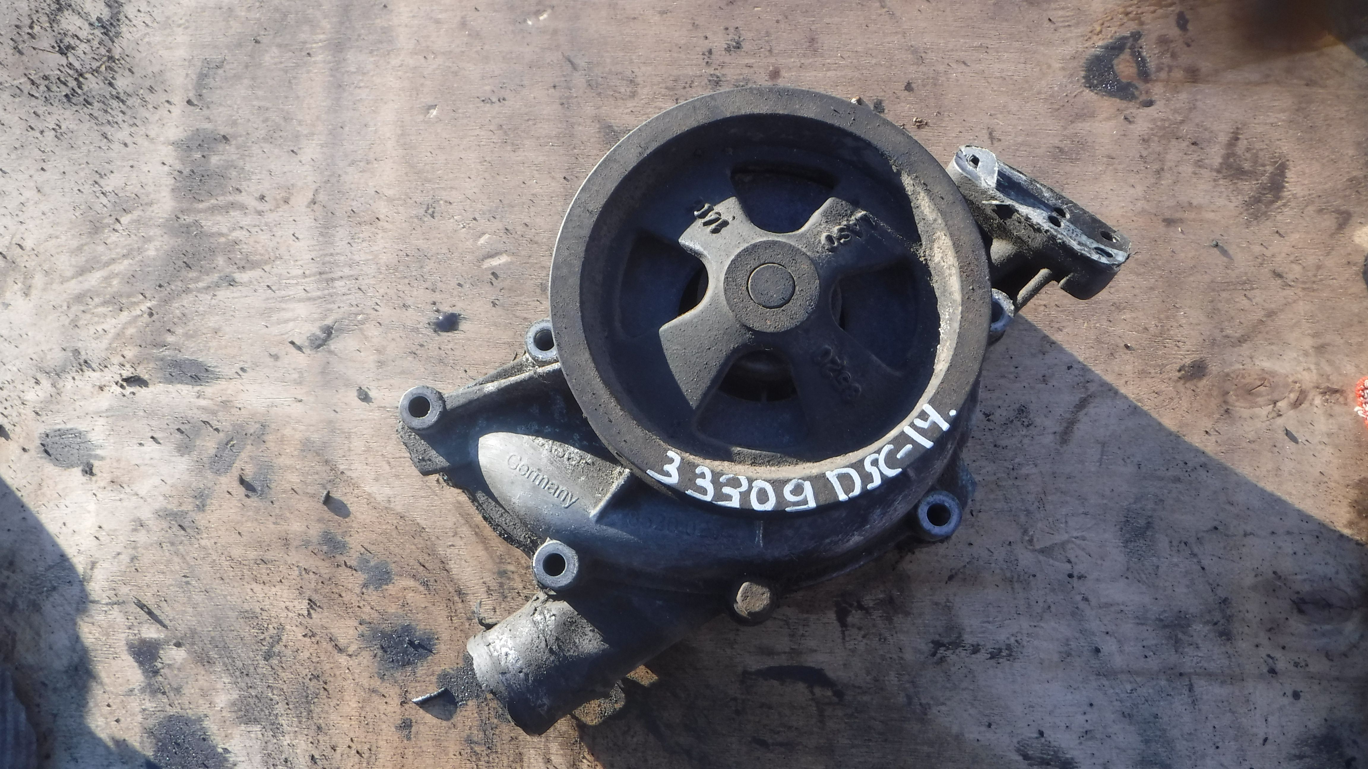 Помпа Насос водяной помпы Scania R144  DSC1414 85200204 1508533